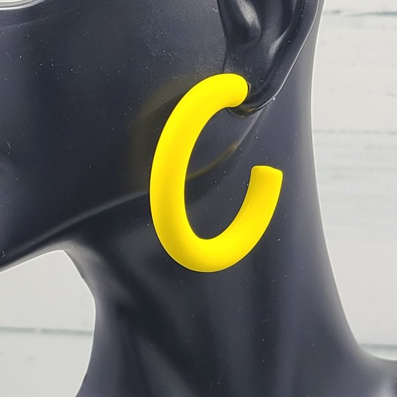 1.5" Semi Oblong Yellow Matte Texture Half Hoop Earrings - Picture 3 of 10